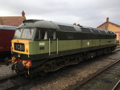 Two-tone green Class 47 diesel loco, 'North Star'