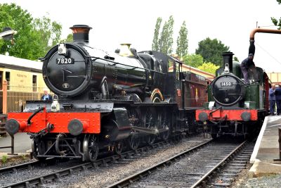 locos at Toddington station